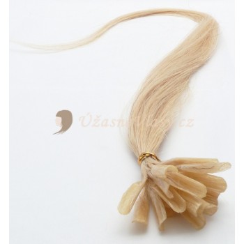 Nejsvětlejší blond vlasy k prodloužení - keratin, 50 cm, 20 pramenů (613)
