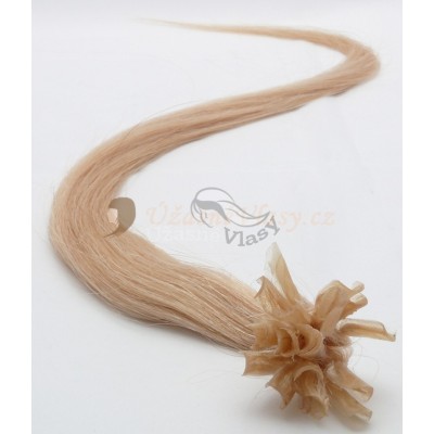 Tmavé blond vlasy k prodloužení - keratin, 60 cm, 25 pramenů (027) Tmavé blond vlasy k prodloužení - keratin, 60 cm, 25 pramenů (027)